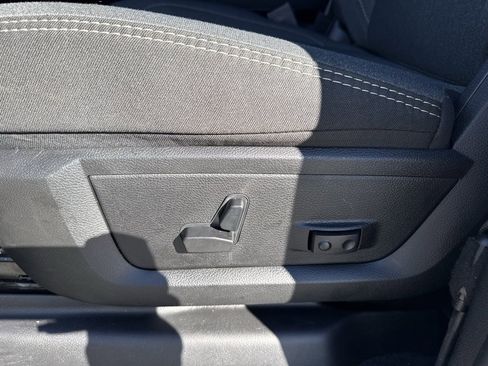 Used 2024 RAM 2500 Big Horn w/ Night Edition image 16