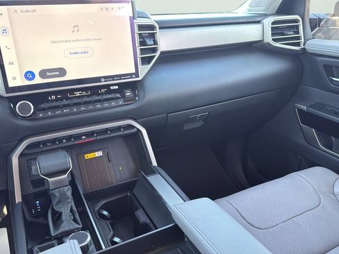 Used 2024 Toyota Sequoia Limited AWD/4WD image 19