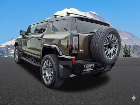 New 2025 GMC Hummer EV 3X w/ LPO, Roof Cross Rail Package image 4
