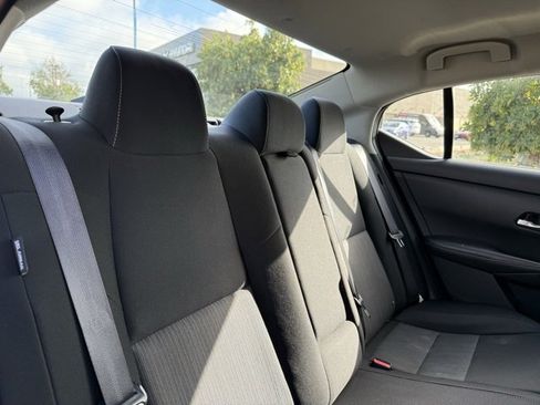 Used 2021 Nissan Sentra SV image 15