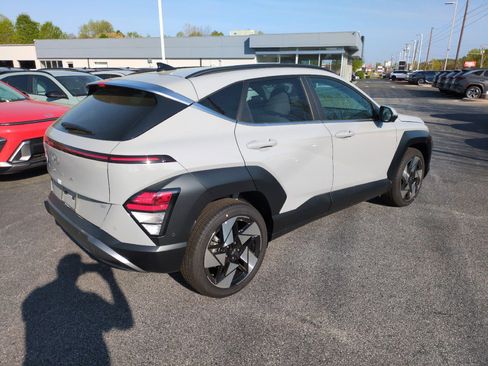 New 2026 Hyundai Kona Limited FWD image 7