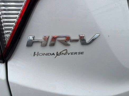Used 2021 Honda HR-V Sport image 7