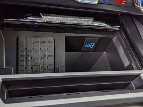 Used 2024 Ford F350 Lariat w/ Lariat Ultimate Package image 30