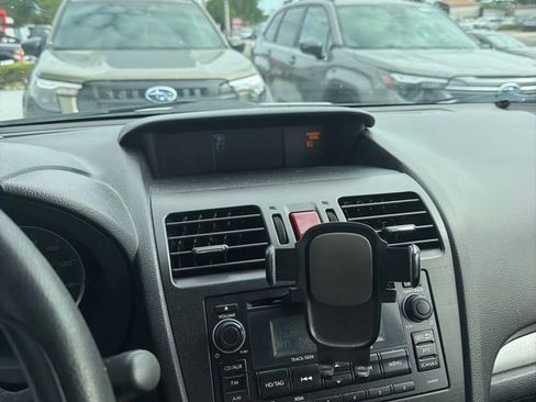 Used 2015 Subaru Forester 2.5i Premium w/ All-Weather Package image 8