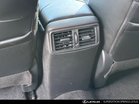 Used 2019 Nissan Rogue SL image 17