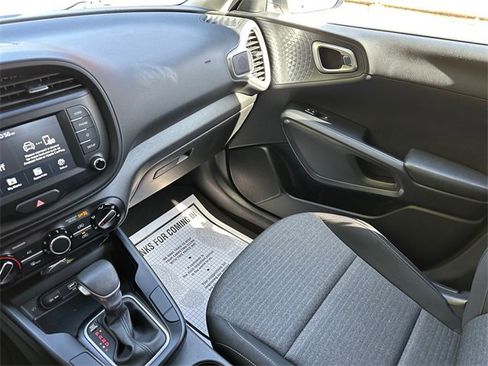 Used 2021 Kia Soul S image 28