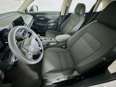 Used 2025 Honda HR-V LX image 13