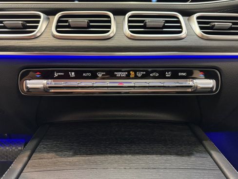 Certified 2025 Mercedes-Benz GLS 450 450 image 20