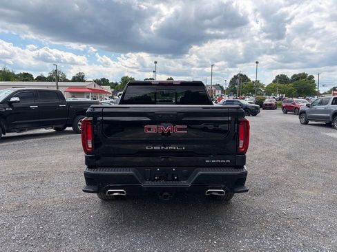 Used 2025 GMC Sierra 1500 Denali AWD/4WD image 9
