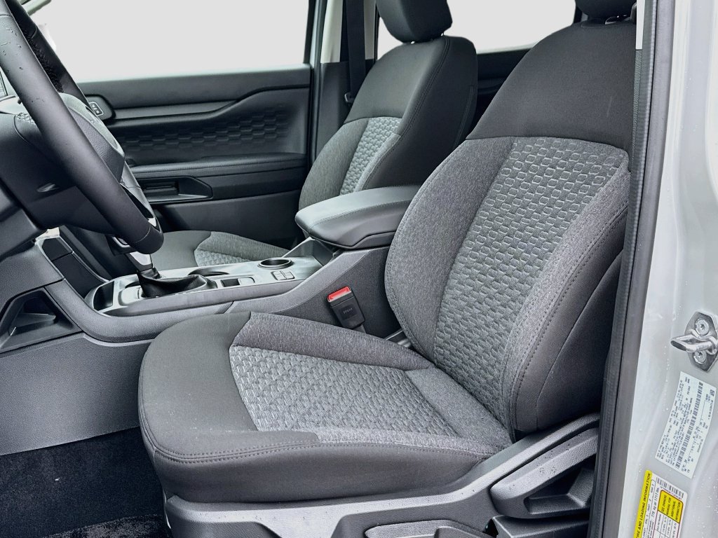 New 2026 Ford Ranger XLT w/ Black Appearance Package RWD image 19