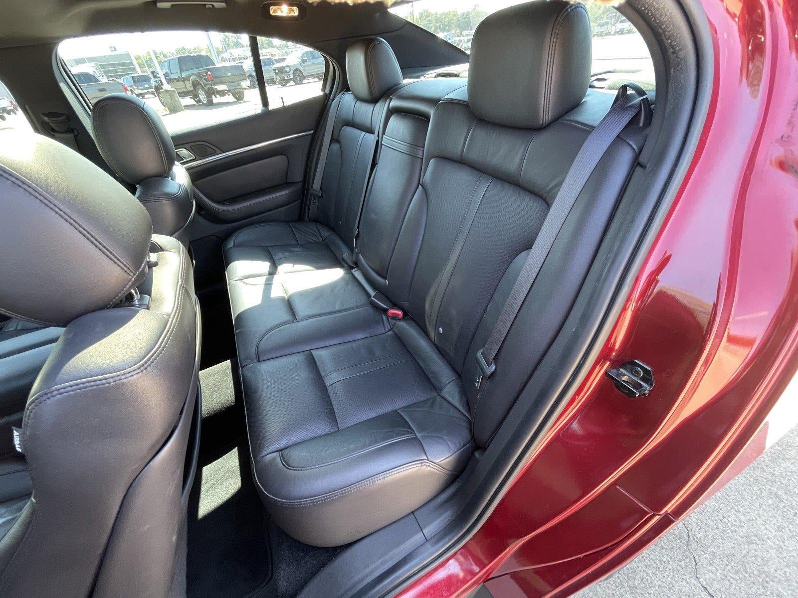 Used 2014 Lincoln MKS FWD image 41