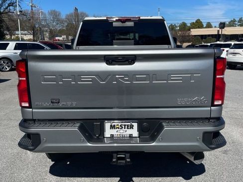 Used 2025 Chevrolet Silverado 2500 High Country w/ Technology Package image 6