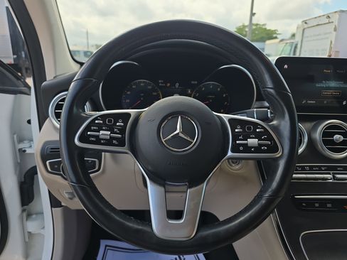 Used 2022 Mercedes-Benz GLC 300 4MATIC w/ Multimedia Package Lite image 28