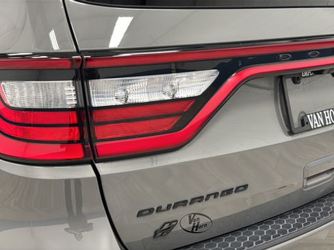 Used 2022 Dodge Durango R/T w/ Blacktop Package AWD/4WD image 40