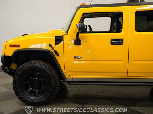 Used 2004 HUMMER H2 w/ Preferred Equipment Group AWD/4WD image 23