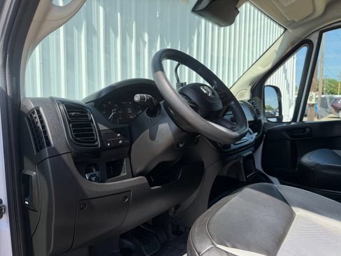 Used 2025 RAM ProMaster 3500 w/ Convenience Group FWD image 16
