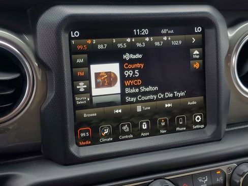 Used 2022 Jeep Wrangler Unlimited Sahara w/ Cold Weather Group image 22