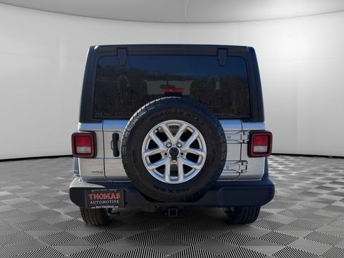 Used 2023 Jeep Wrangler Sport S image 6