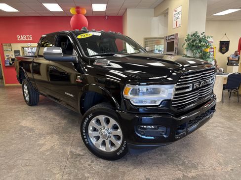 Used 2020 RAM 2500 Laramie image 2