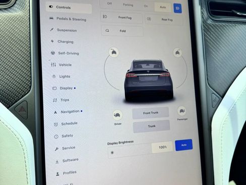 Used 2018 Tesla Model X 100D AWD/4WD image 34