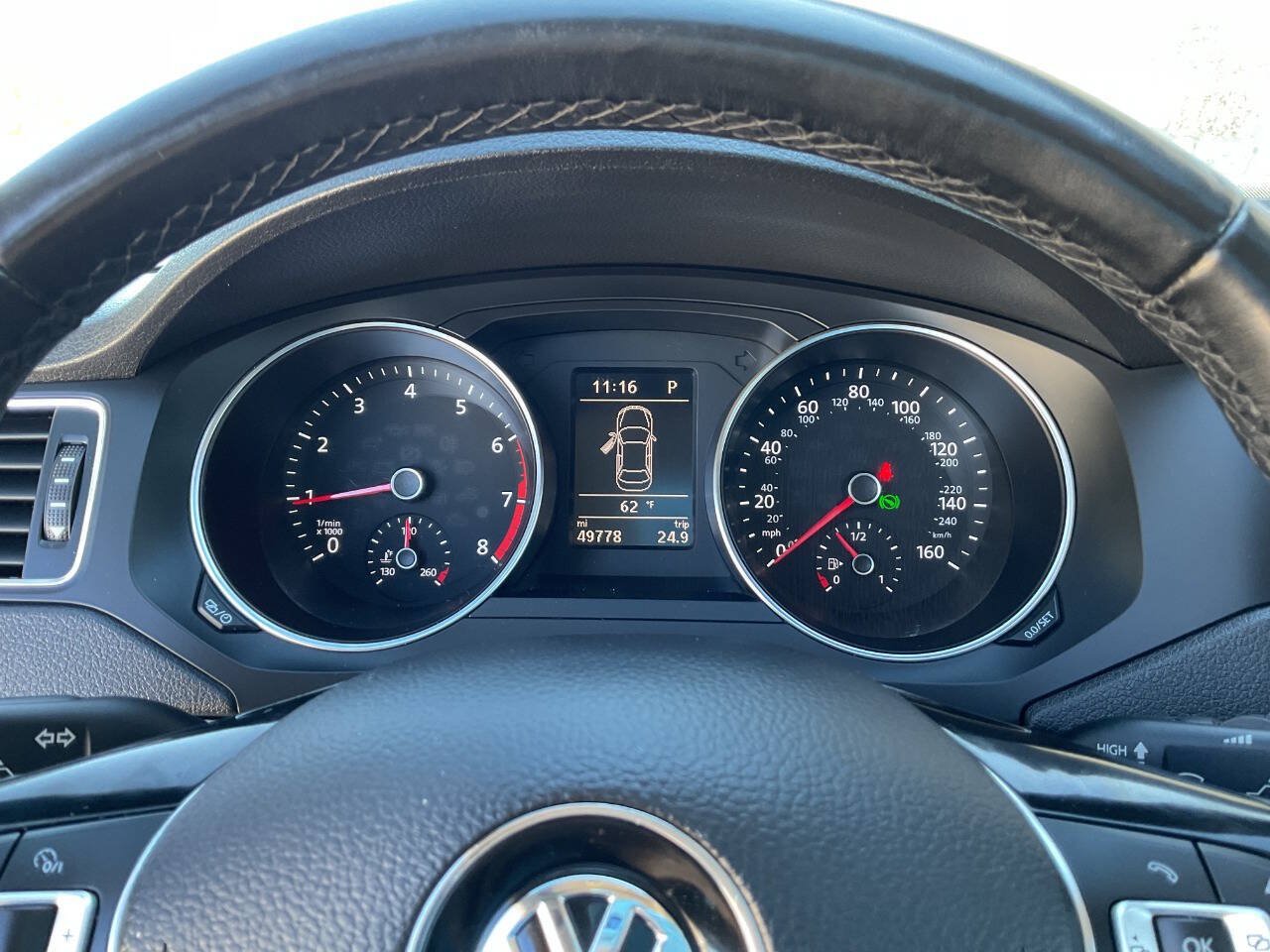 Used 2017 Volkswagen Jetta SE FWD image 19