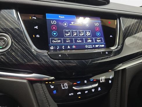 Certified 2023 Cadillac XT6 Premium Luxury w/ Technology Package AWD/4WD image 16