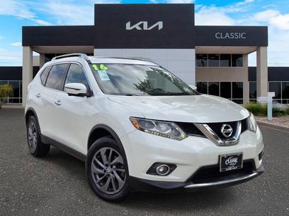Used 2016 Nissan Rogue SL w/ SL Premium Package