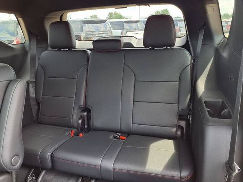 New 2026 Chevrolet Traverse RS w/ LPO, Floor Liner Package AWD/4WD image 14