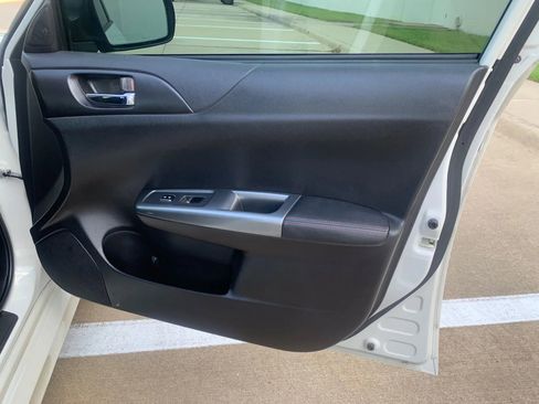 Used 2014 Subaru Impreza WRX Hatchback image 21