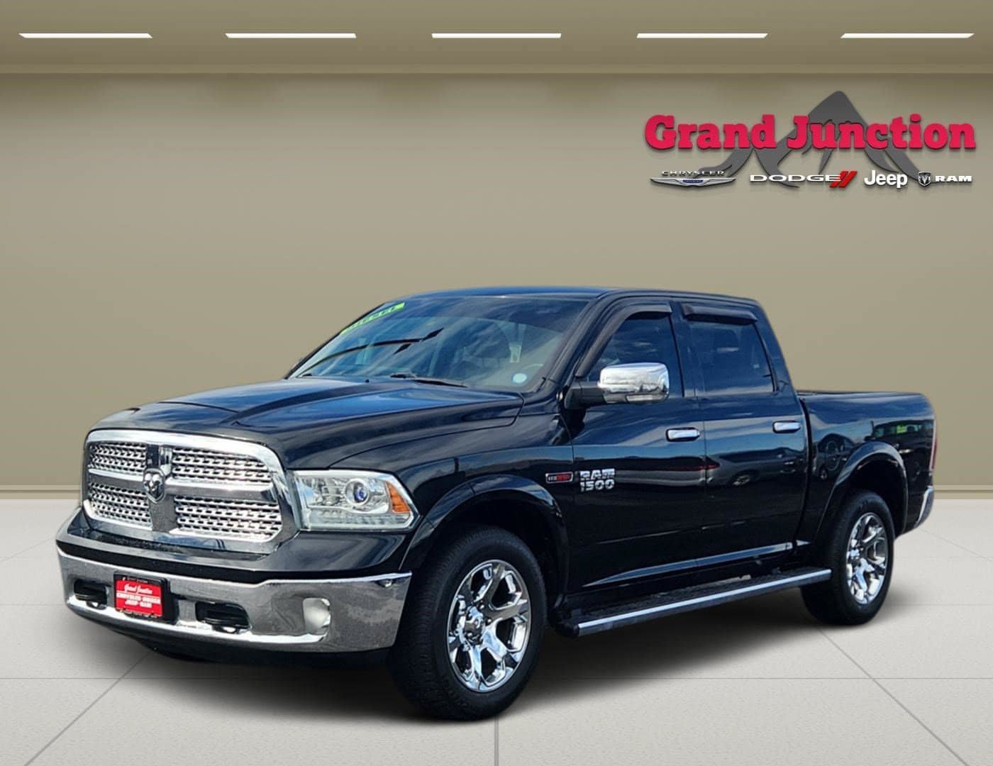 Used 2018 RAM 1500 Laramie w/ Protection Group AWD/4WD image 3