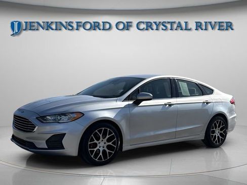 Used 2019 Ford Fusion S FWD image 15