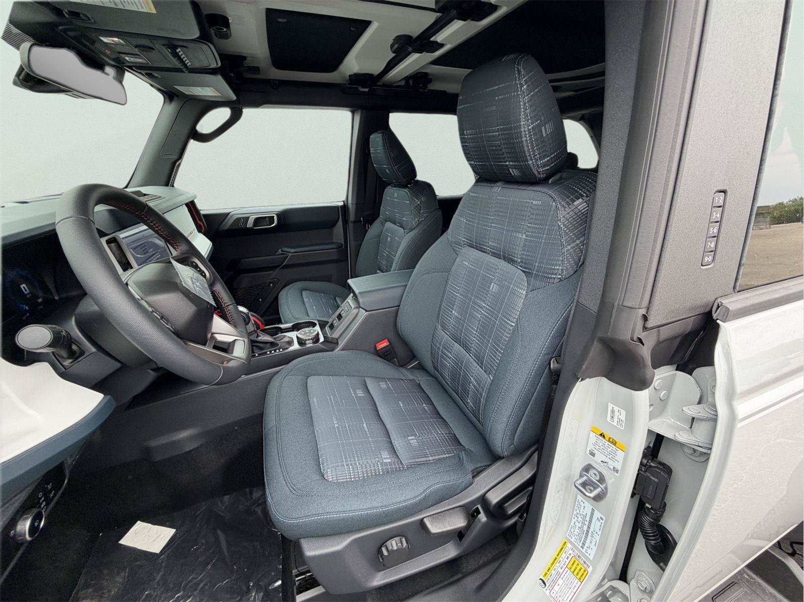 New 2026 Ford Bronco Heritage Edition AWD/4WD image 6