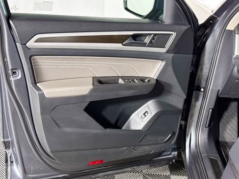 Certified 2023 Volkswagen Atlas SE w/ Panoramic Sunroof Package AWD/4WD image 10