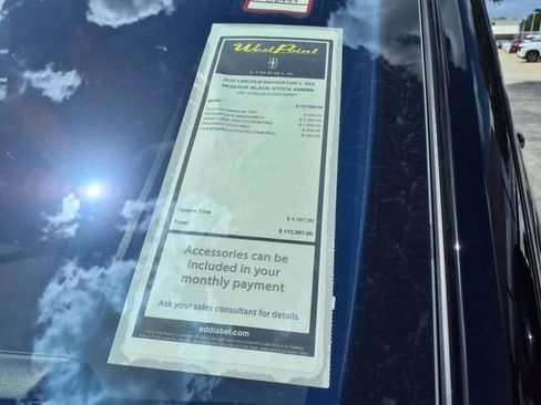New 2025 Lincoln Navigator L Reserve w/ Jet Appearance Package AWD/4WD image 5
