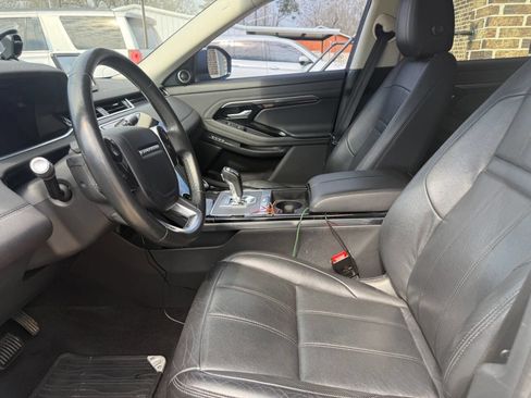 Used 2020 Land Rover Range Rover Evoque SE image 8