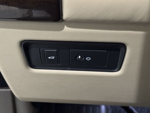 Used 2021 Land Rover Range Rover Westminster Edition image 29