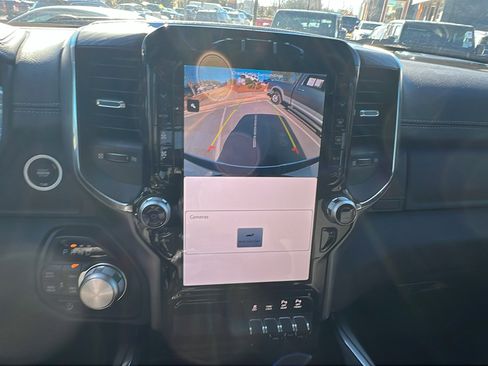 Used 2024 RAM 1500 Laramie image 31