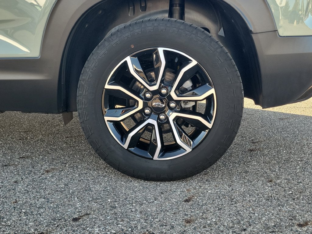 Used 2025 Chevrolet TrailBlazer ACTIV w/ Convenience Package AWD/4WD image 35