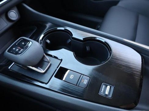 New 2026 Nissan Rogue SV FWD image 17