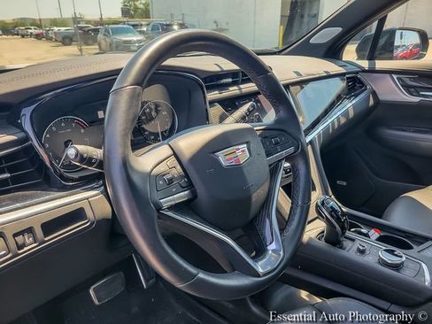 Certified 2024 Cadillac XT6 Sport w/ LPO, Floor Liner Package AWD/4WD image 16