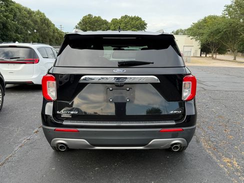 Used 2022 Ford Explorer Limited w/ Equipment Group 301A AWD/4WD image 7