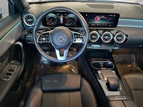 Used 2022 Mercedes-Benz A 220 image 14