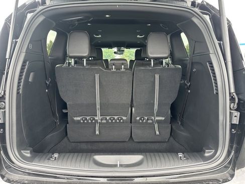 New 2026 Chrysler Pacifica Select image 12