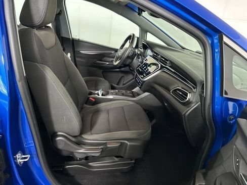 Used 2023 Chevrolet Bolt LT image 28
