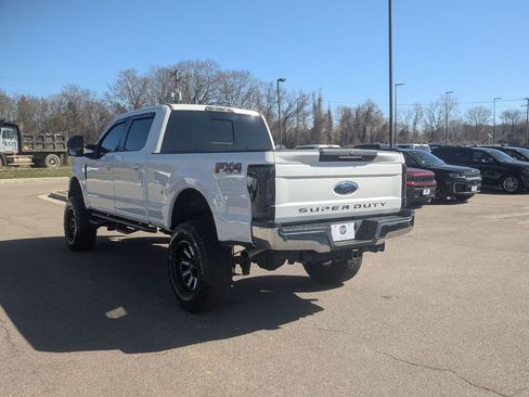 Used 2019 Ford F250 Lariat w/ Lariat Ultimate Package image 3