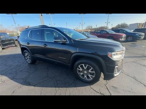 Used 2020 GMC Acadia SLE w/ Driver Convenience Package image 2