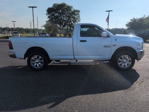 Used 2014 RAM 2500 Tradesman w/ Chrome Appearance Group AWD/4WD image 7