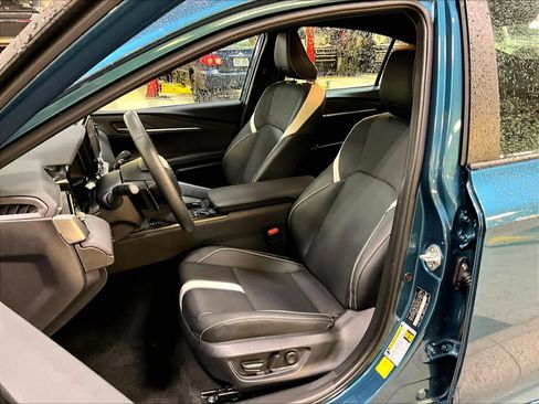 Used 2026 Toyota Camry SE image 10