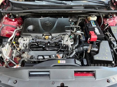 Used 2018 Toyota Camry SE FWD image 33