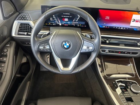 Used 2024 BMW X5 xDrive40i w/ Premium Package AWD/4WD image 31